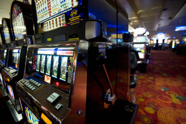 NetEnt live-dealer table interface showing croupier and betting controls